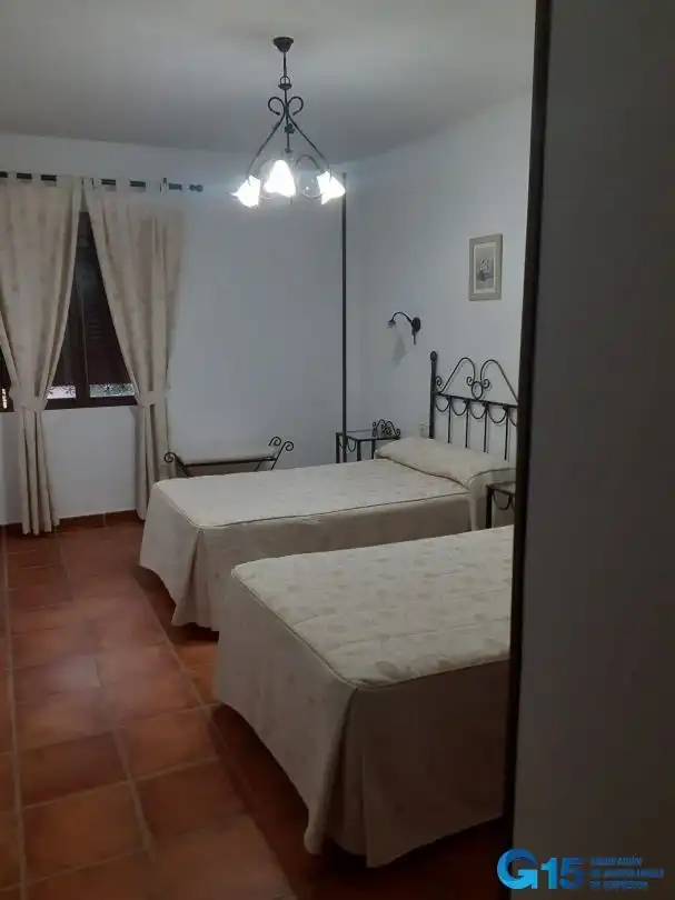 Schlafzimmer von Gebäude zum Verkauf in Monroy