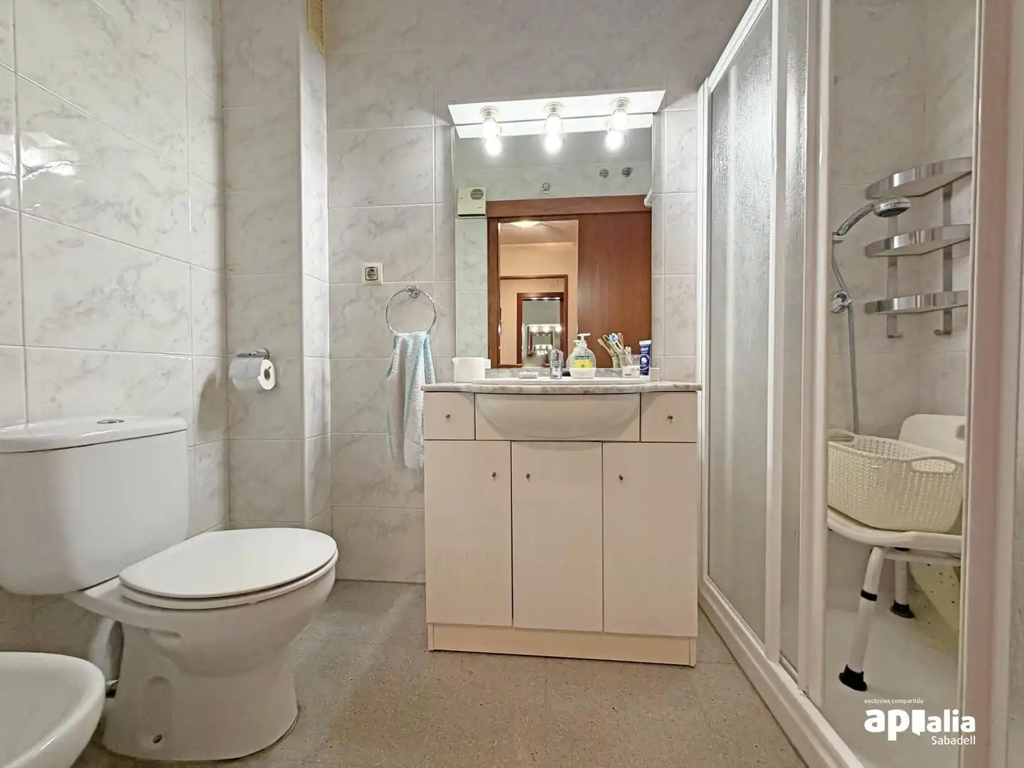 Baño de Piso en venta en Sabadell con Calefacción y Balcón