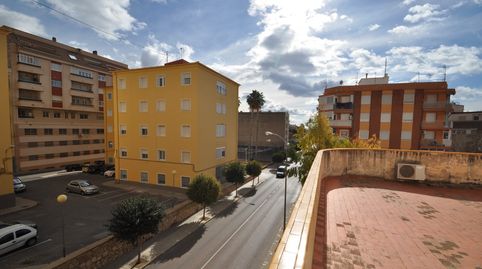 Foto 3 de Casa adosada en venda a Petrer, Alicante