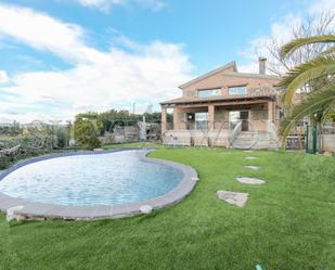 Piscina de Casa o xalet de lloguer en Jorba amb Calefacció, Jardí privat i Terrassa