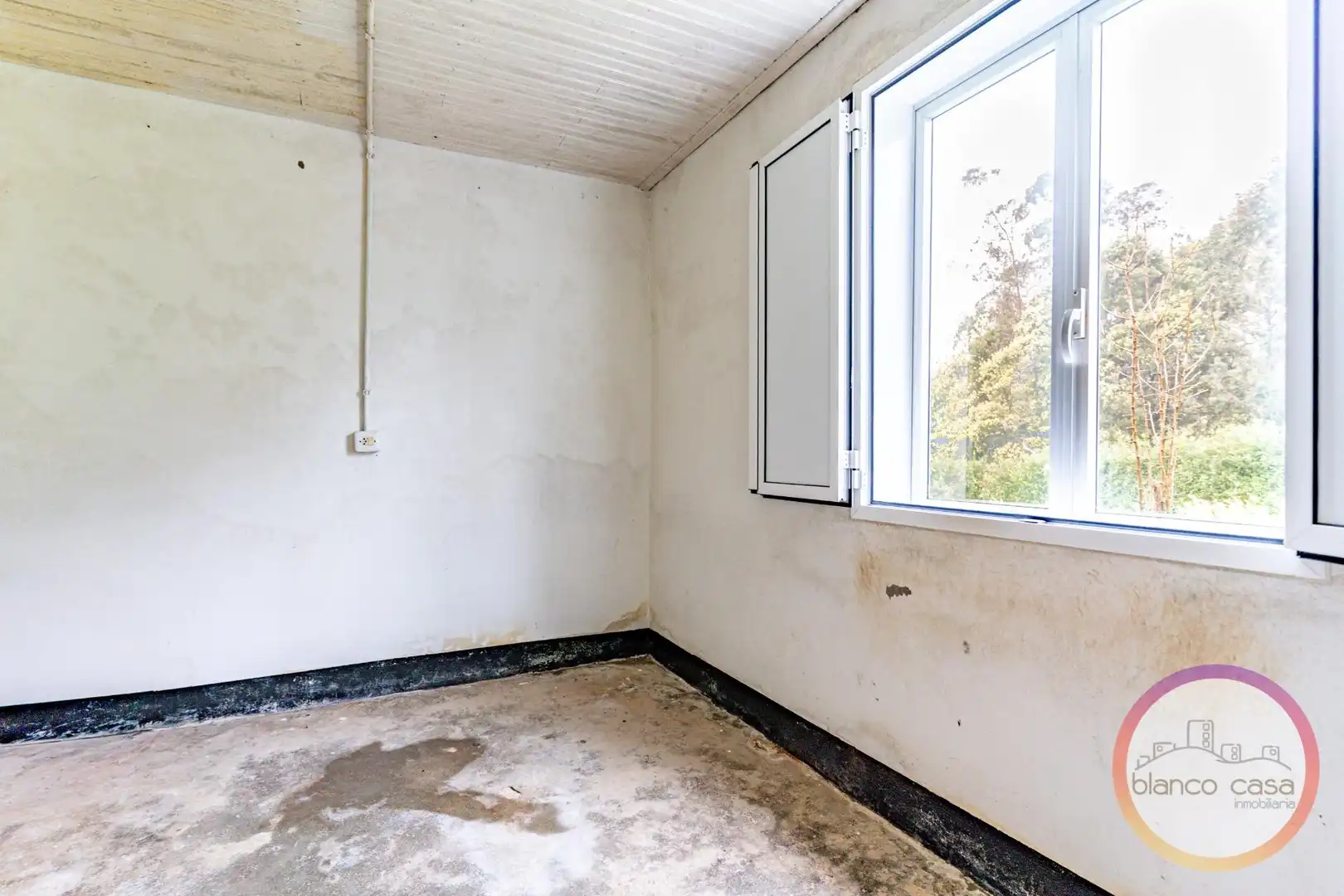 Habitación de Casa o chalet en venta en Santa Comba con Trastero