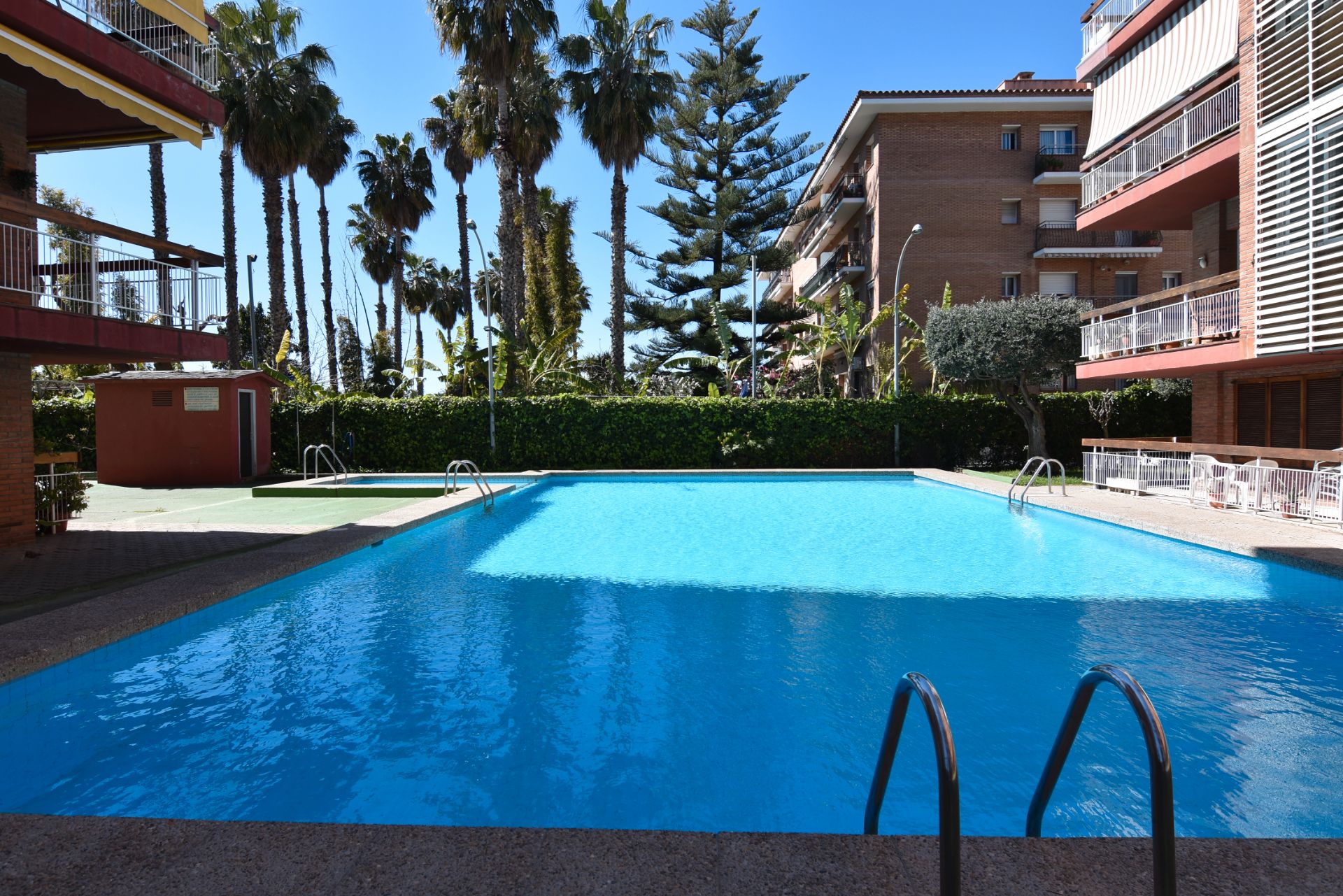 Swimming pool of Flat for sale in Pineda de Mar  with Air Conditioner, Terrace and Storage room