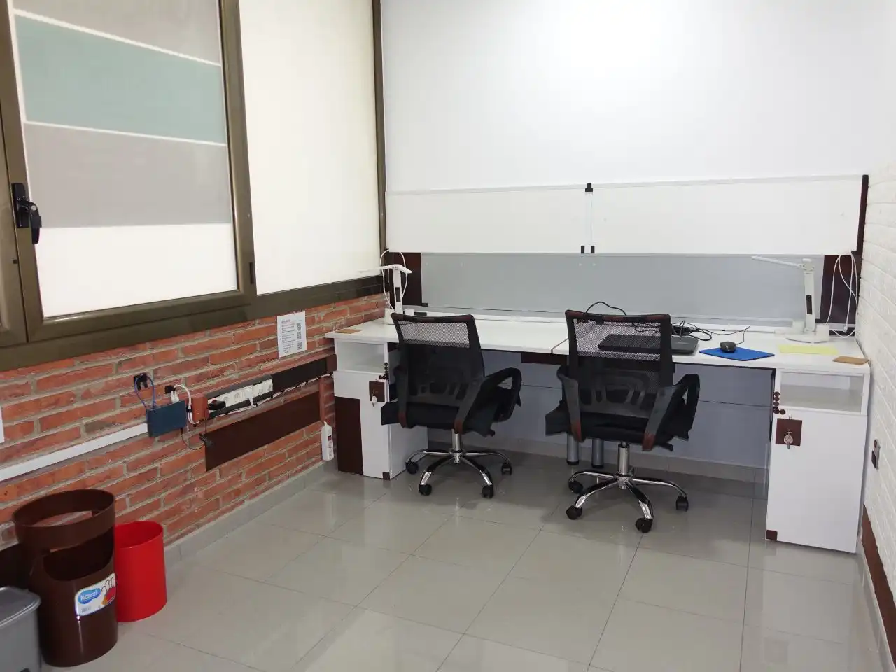 Büro zur Miete in Barcelona mit Klimaanlage, Heizung und Möbliert