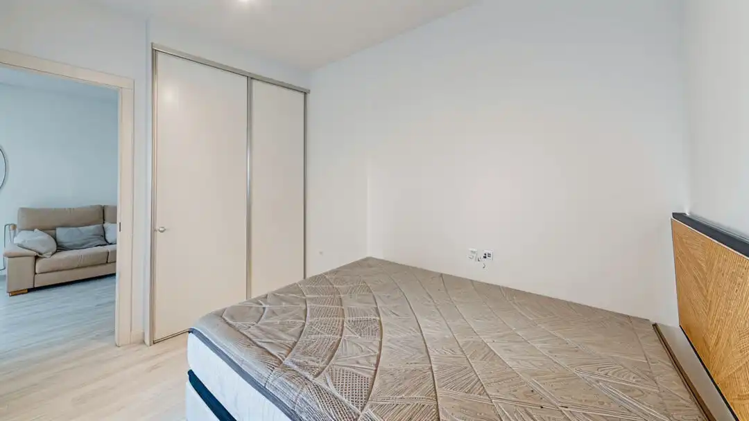 Bedroom of Flat for sale in Madrid  with Air Conditioner, Heating and Furnished