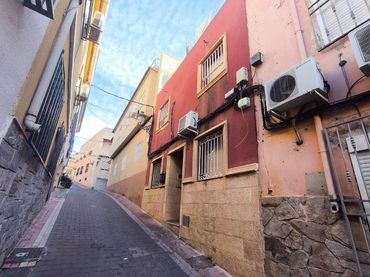 Adossat en venda a Calle Cid Campeador 21