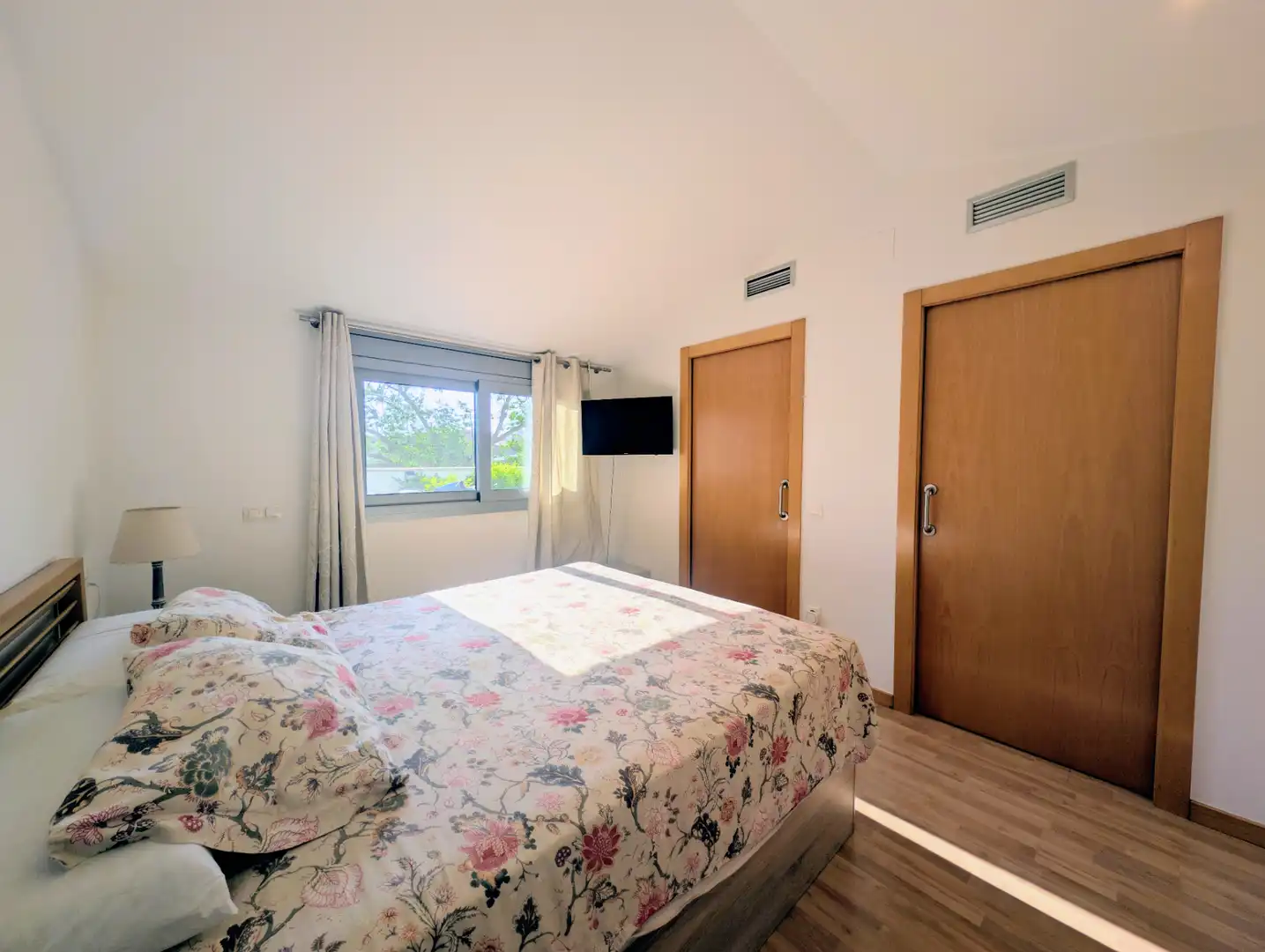 Bedroom of Duplexes for sale in Terrassa  with Air Conditioner and Terrace