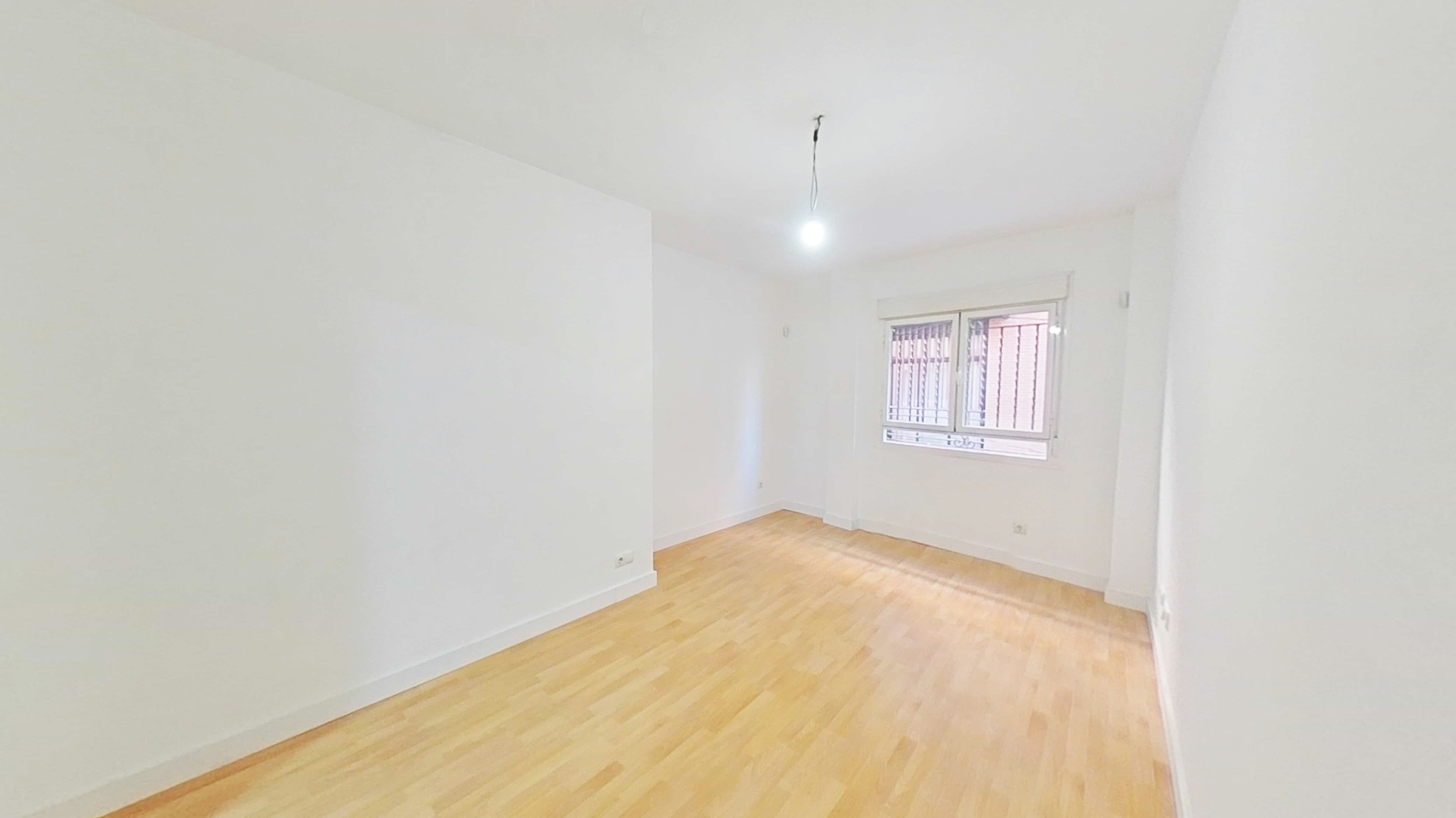 Bedroom of Study to rent in  Madrid Capital  with Storage room, Oven and Pets allowed