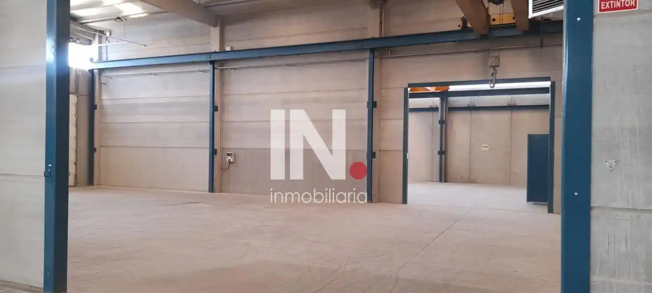 Fabrikhallen zur Miete in Torrefarrera