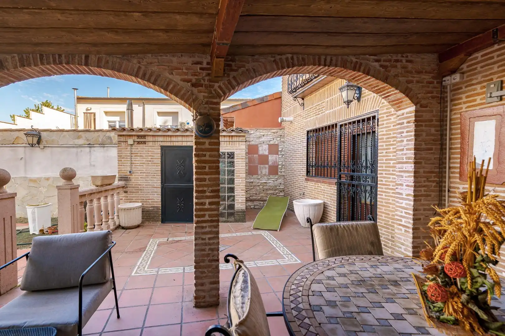 Terrassa de Casa o xalet en venda en Camarma de Esteruelas amb Jardí privat