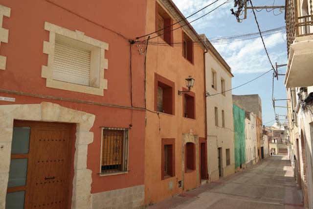 Edificio en Venta en Carrer Montjuïc en Roda de Berà