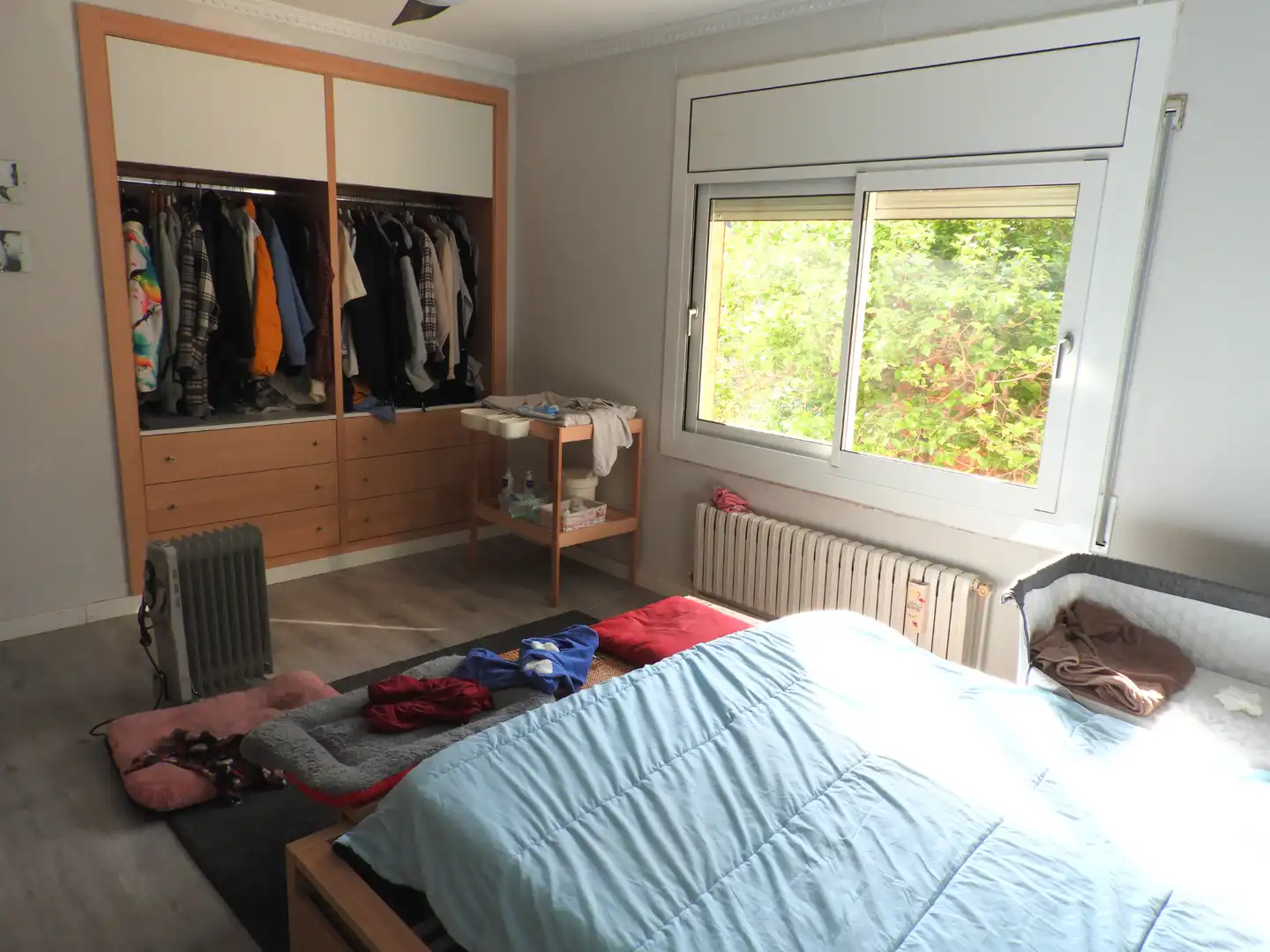 Schlafzimmer von Haus oder Chalet zum Verkauf in Castellar del Vallès mit Klimaanlage, Heizung und Privatgarten