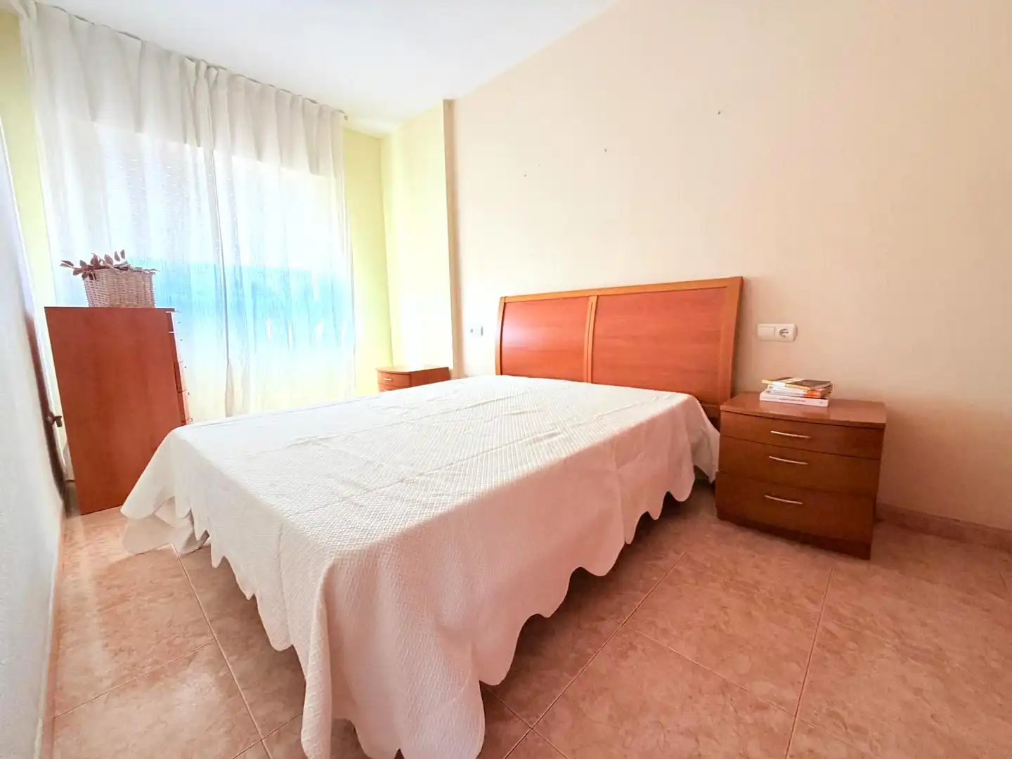 Flat with terrace to rent in Calle Milán, imagen 9