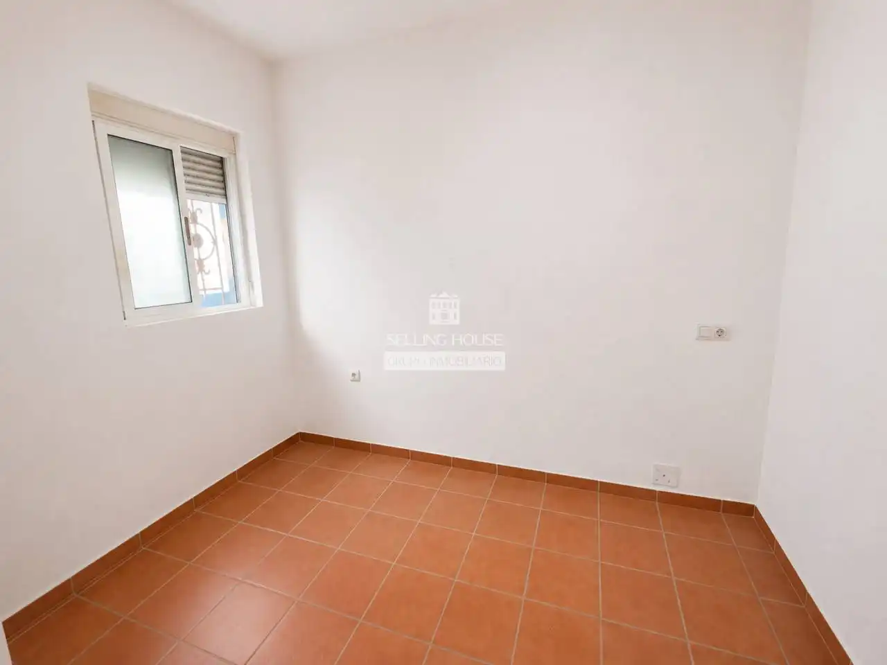 Dormitori de Casa o xalet en venda en Valencia amb Jardí privat i Terrassa