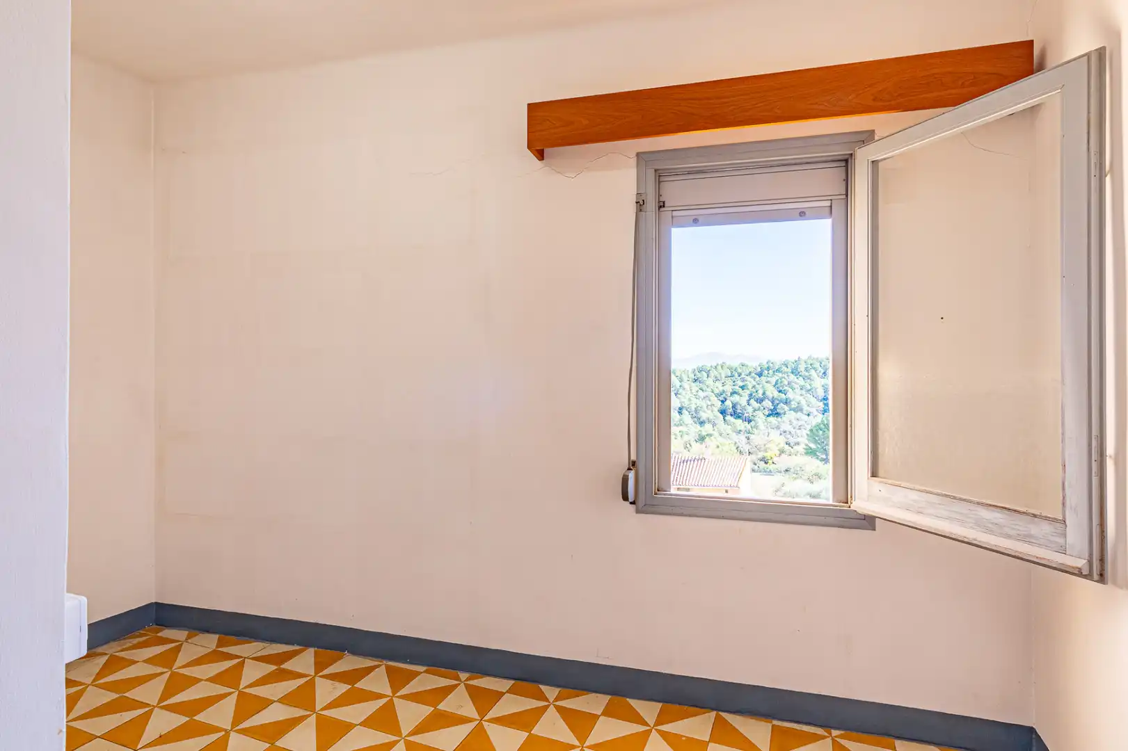 Bedroom of Detached homes for sale in Llers  with Air Conditioner, Heating and Terrace
