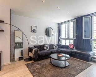 Living room of Apartment for sale in  Barcelona Capital  with Air Conditioner, Furnished and Oven