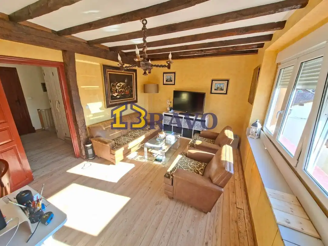 Sala de estar de Casa o chalet en venta en Valle de Tobalina con Calefacción y Amueblado