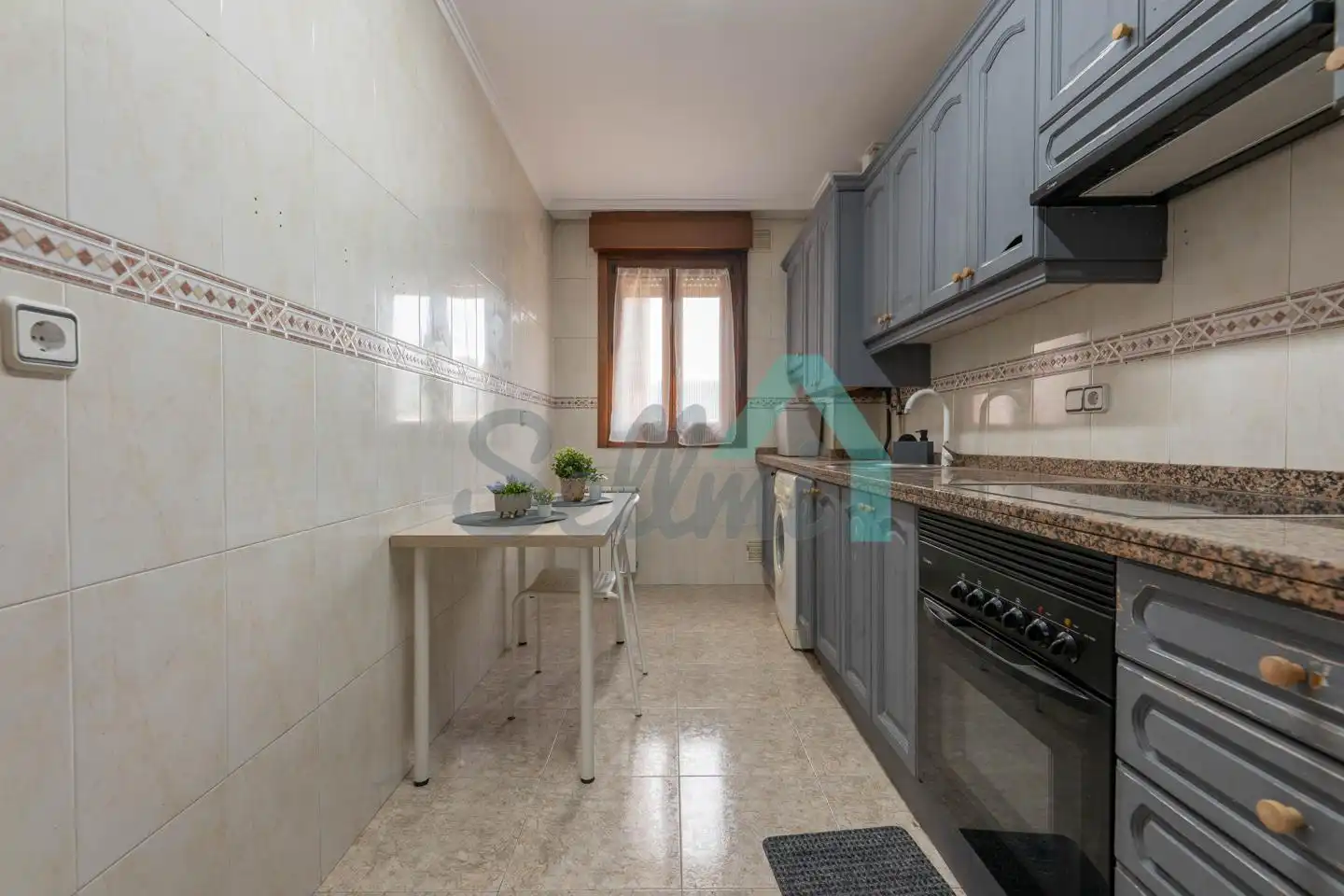 Dachboden zur Miete in Calle Bernardo Casielles, Argañosa