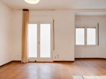 Appartement avec balcon à vendre à Sants - Montjuïc