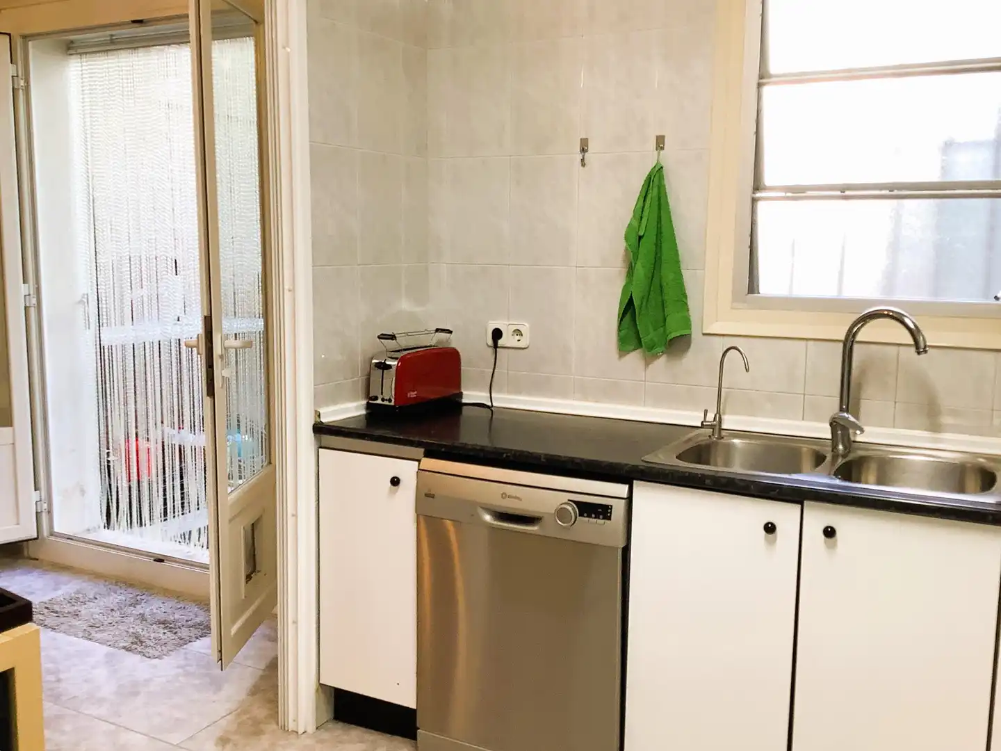 Kitchen of Ground floor for sale in El Masnou  with Air Conditioner, Heating and Storage room