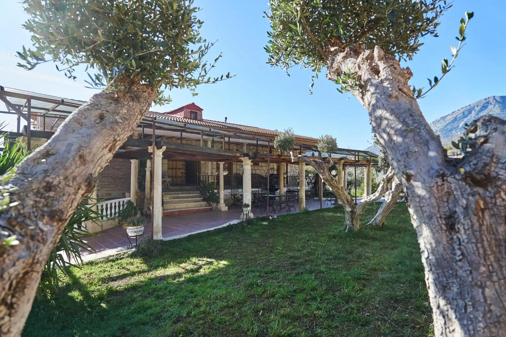 Vista exterior de Finca rústica en venda en Jaén amb Aire condicionat, Calefacció i Jardí privat