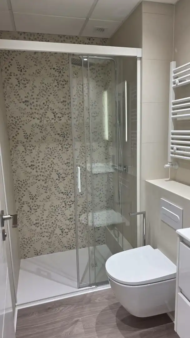 Baño de Piso de alquiler en Zaragoza con Amueblado
