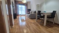 Sala d'estar de Apartament en venda en Vigo  amb Piscina comunitària