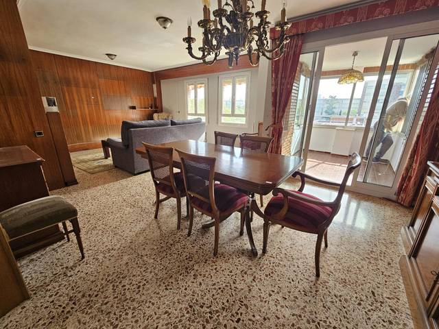 Piso en Venta en Calle Calle Madre Alberta Giménez en Tres Forques