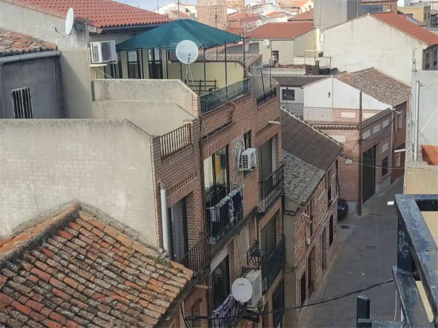 Terrassa de Pis en venda en Los Navalucillos amb Moblat i Balcó