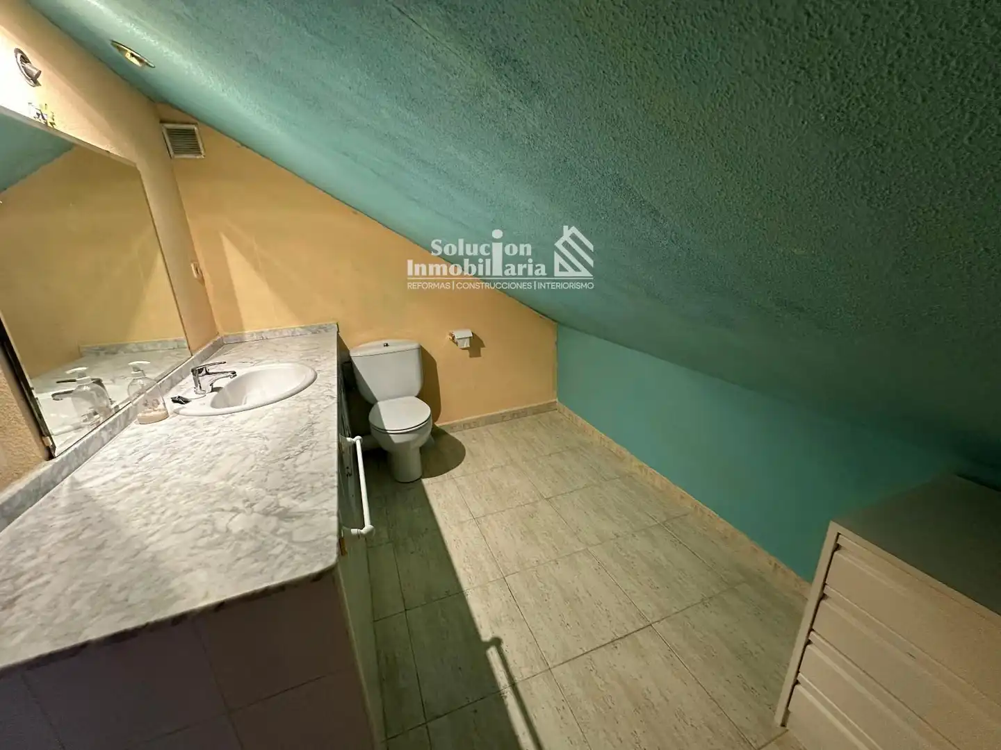 Casa adosada en venta en Cabrerizos con Calefacción, Terraza y Piscina
