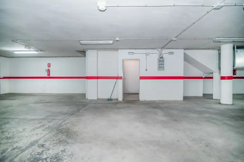Parkplatz von Garage zum Verkauf in Murcia
