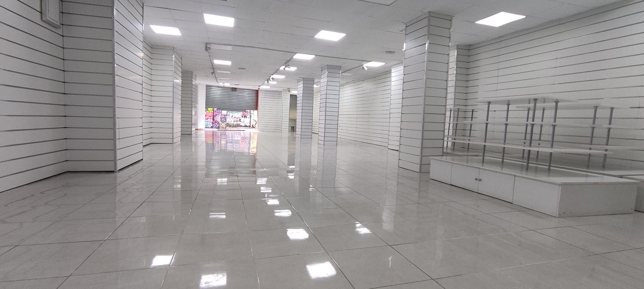 Local de lloguer a Carrer de Quart, El Carme