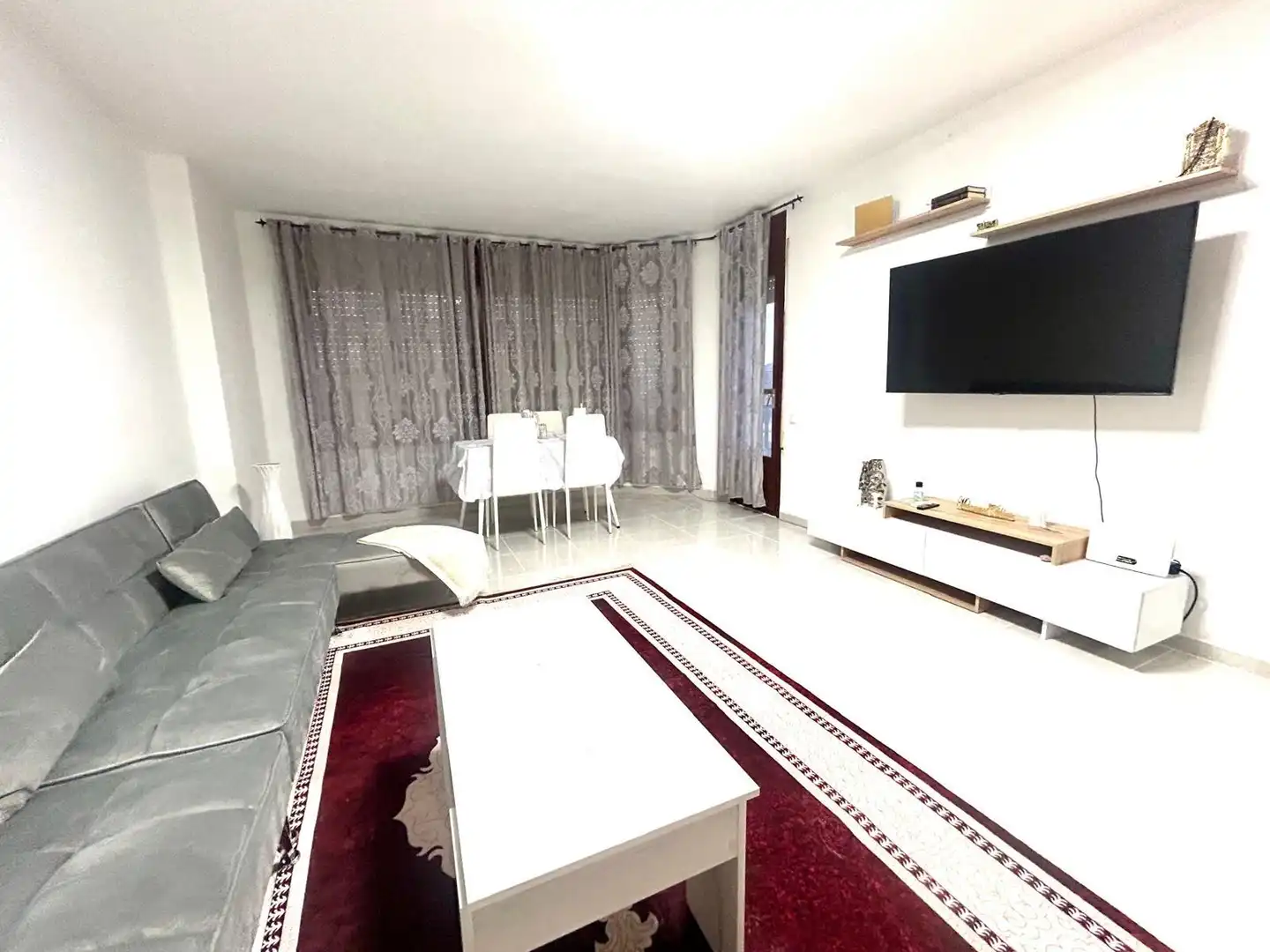 Sala d'estar de Pis en venda en Deltebre amb Moblat i Balcó