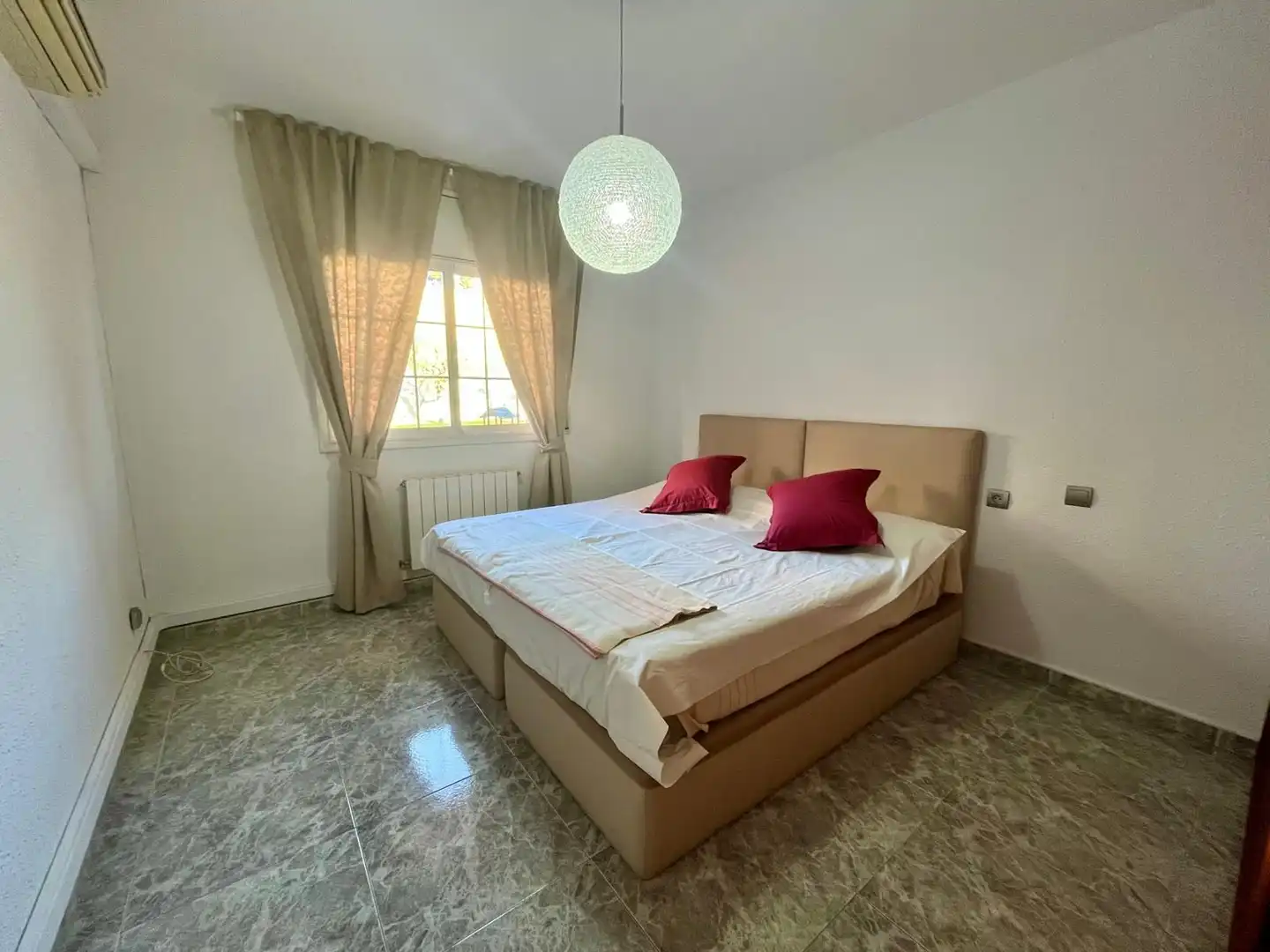Habitación de Piso en venta en Badalona con Aire acondicionado y Calefacción
