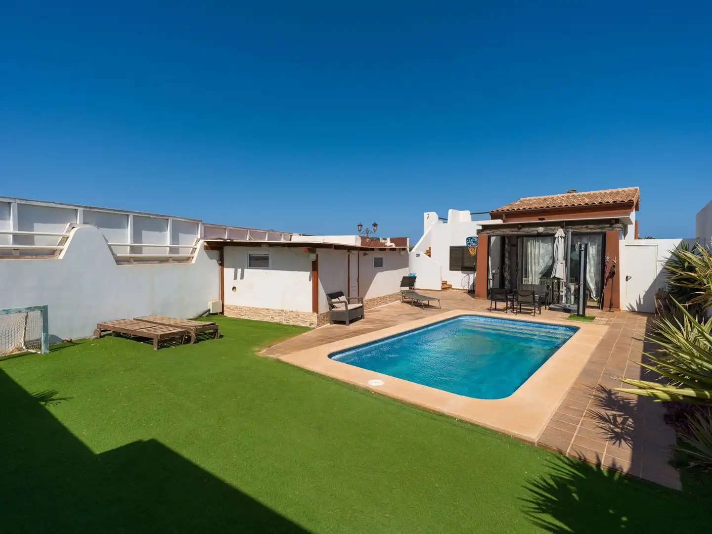 Piscina de Casa o chalet en venta en Antigua con Aire acondicionado, Jardín privado y Terraza