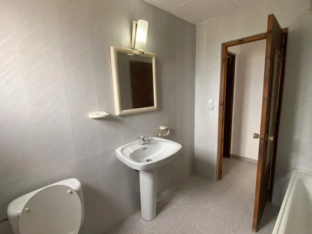 Bany de Casa o xalet en venda en Elche / Elx amb Calefacció, Jardí privat i Terrassa