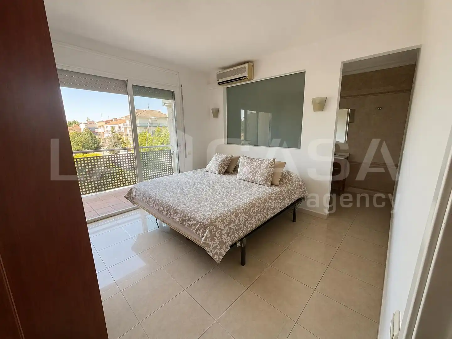 Bedroom of Detached homes for sale in La Roca del Vallès  with Air Conditioner, Heating and Private garden