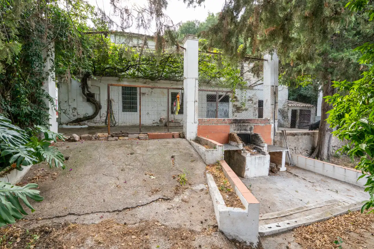 Country homes for sale in C-12, Aldover