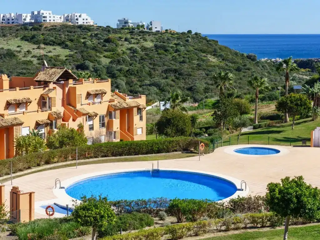 Apartament amb jardí de lloguer a Calle Casares del Sol 4