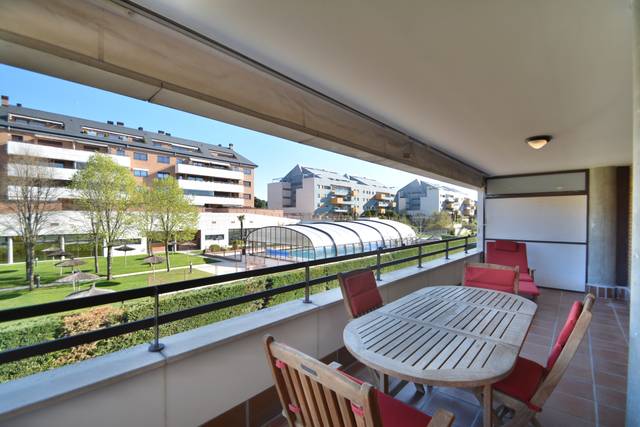 Piso en Alquiler en Calle Mar Mediterráneo, 64 en Zona Monte El Pilar