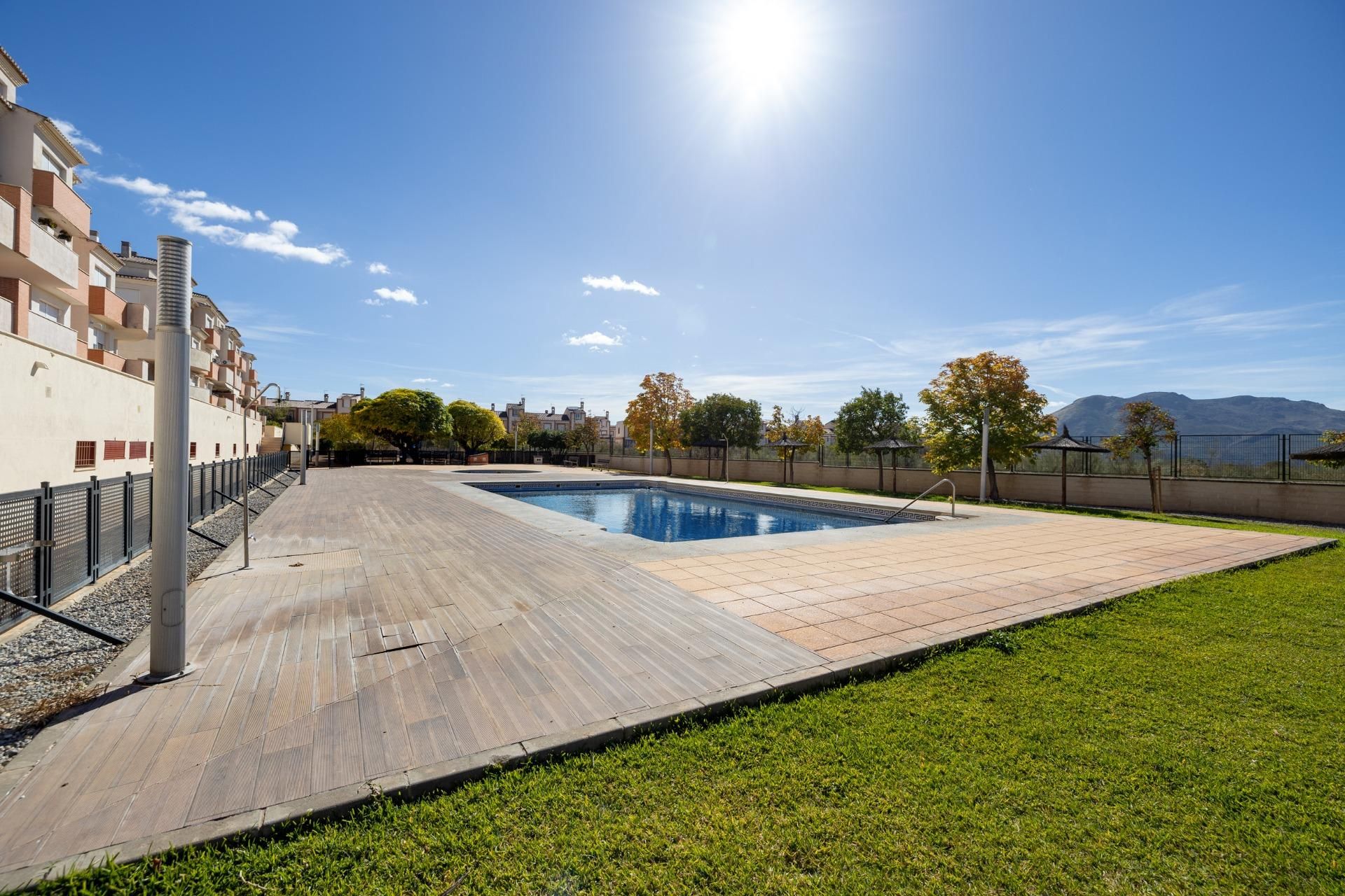 Piscina de Pis en venda en Atarfe amb Aire condicionat, Calefacció i Terrassa