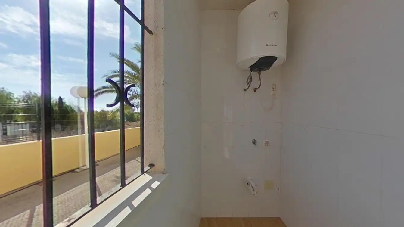 Bany de Pis en venda en Orihuela amb Piscina
