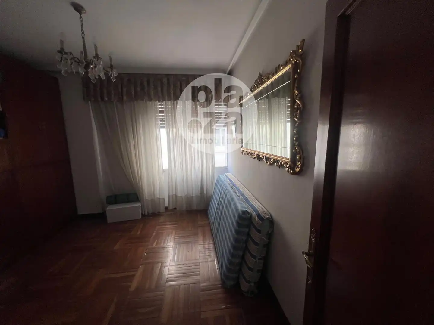 Habitación de Piso en venta en Burgos con Terraza y Trastero
