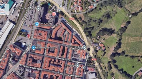 Foto 3 de Piso en venta en Calle Casimiro Sainz, Inmobiliaria - Barreda, Torrelavega