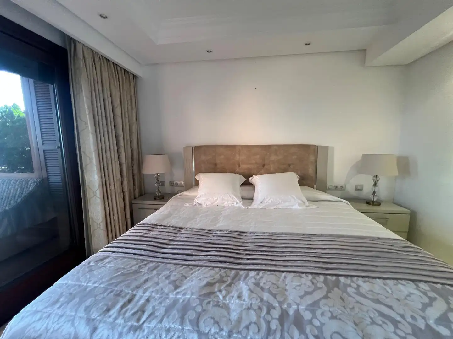 Bedroom of Flat for sale in Estepona  with Air Conditioner, Private garden and Terrace