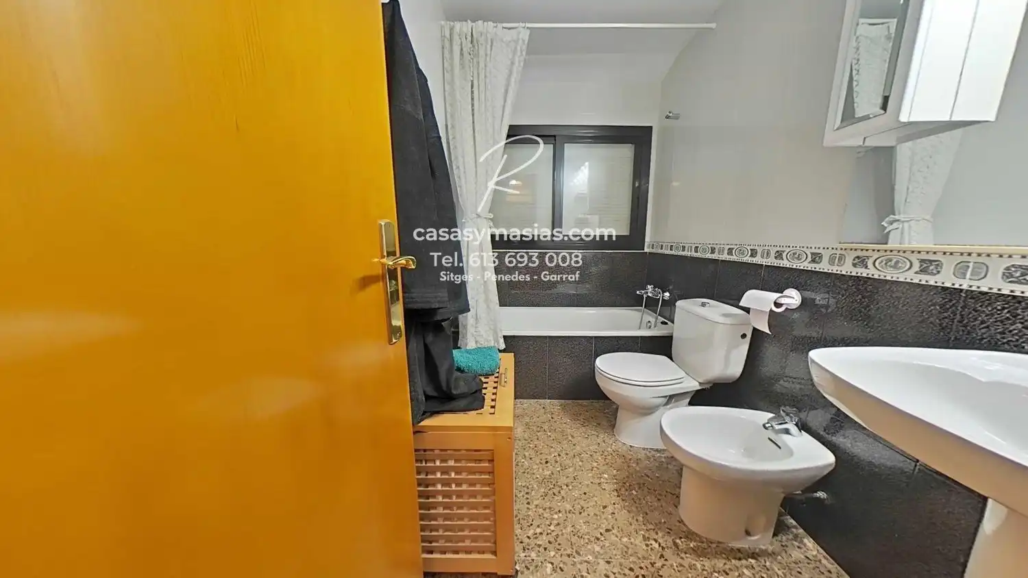 Bany de Casa o xalet en venda en Sant Pere de Ribes amb Calefacció, Jardí privat i Terrassa