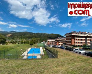 Piscina de Pis en venda en Castro-Urdiales amb Calefacció, Terrassa i Piscina comunitària