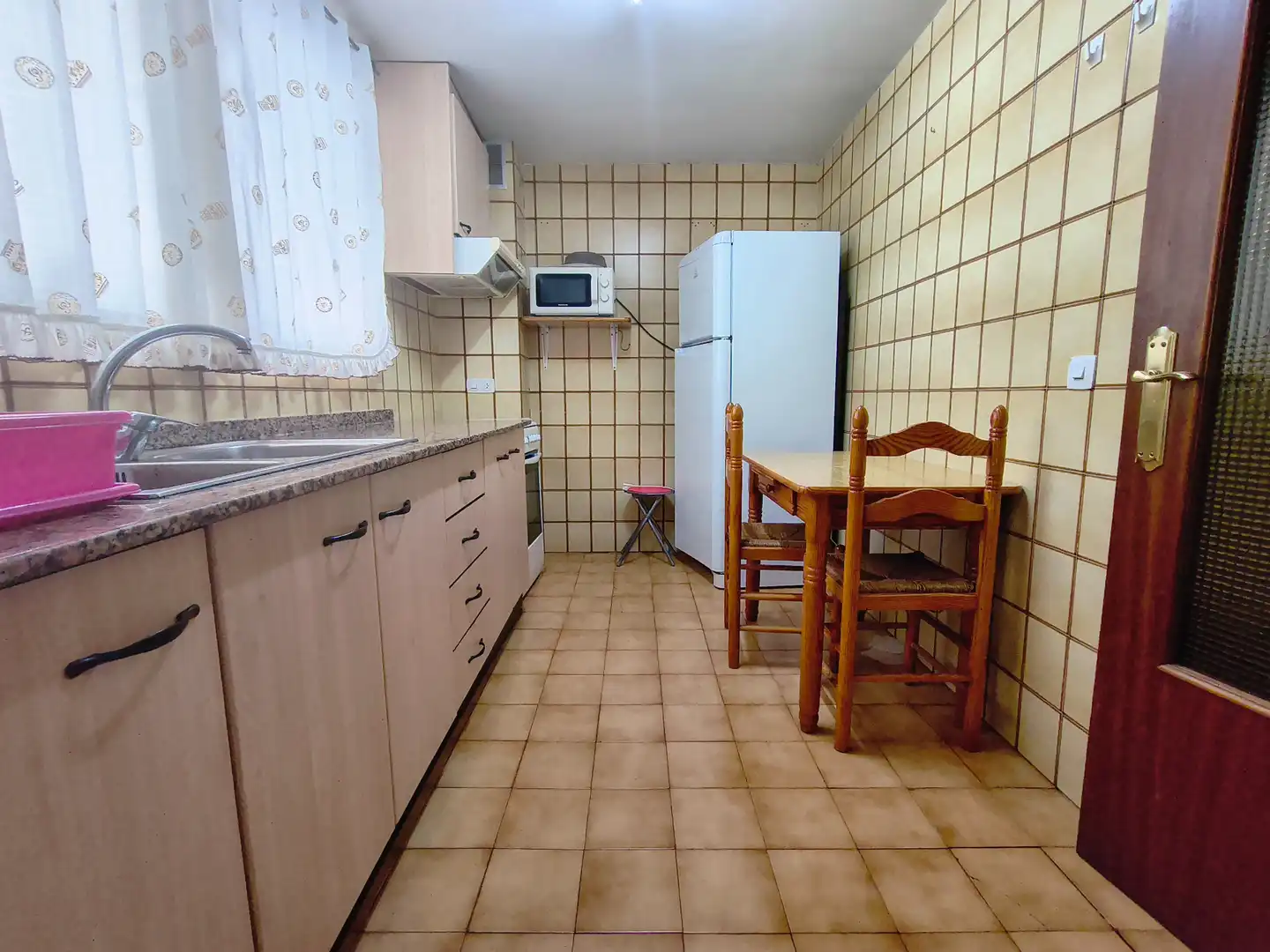 Küche von Wohnung zum Verkauf in Alicante / Alacant mit Klimaanlage, Terrasse und Möbliert