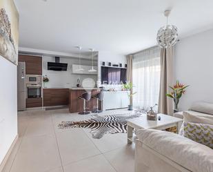 Living room of Study to rent in  Madrid Capital  with Heating, Terrace and Swimming Pool