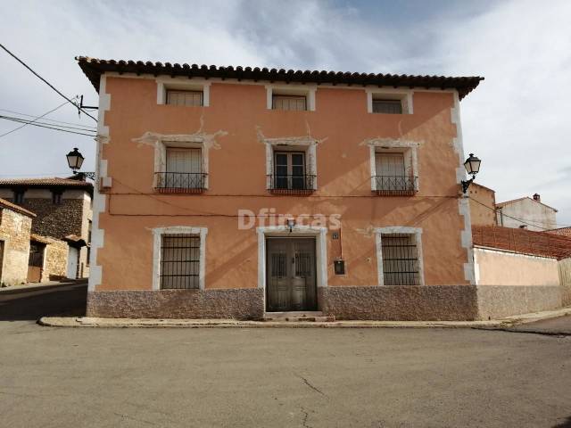 Casa-chalet en Venta en Calle San José en Fuentes Calientes