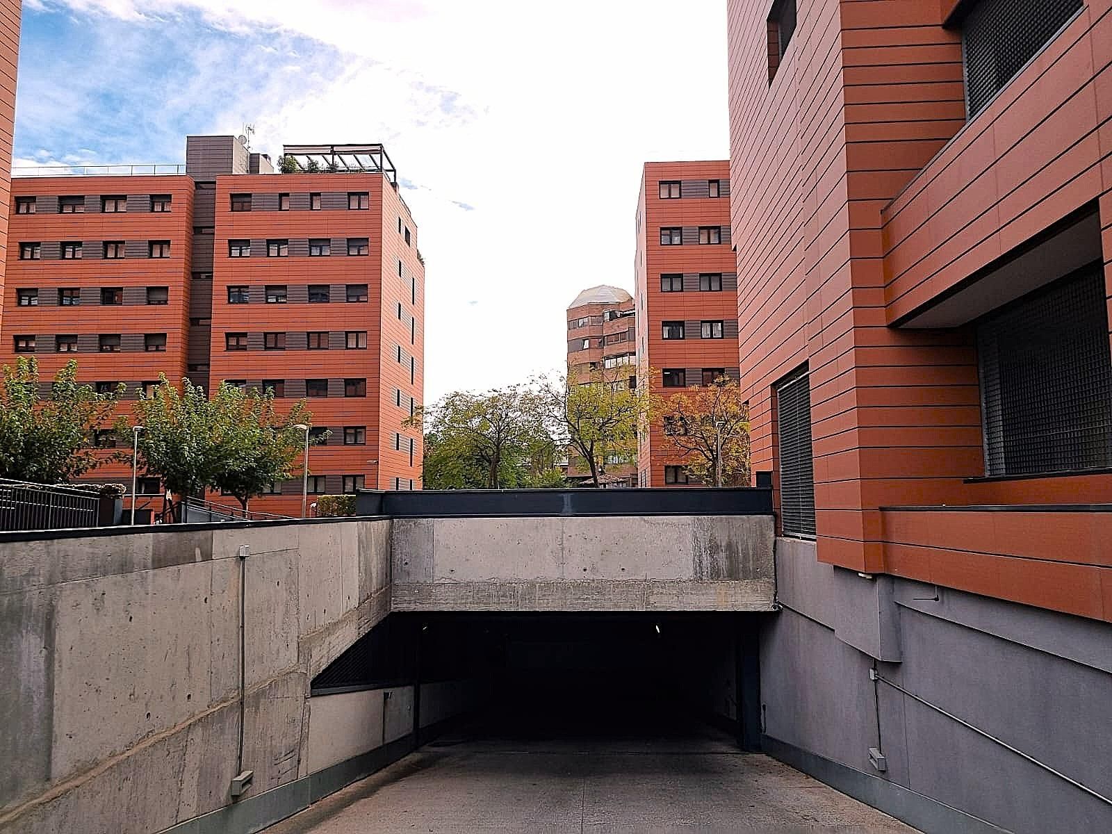 Exterior view of Garage for sale in  Madrid Capital